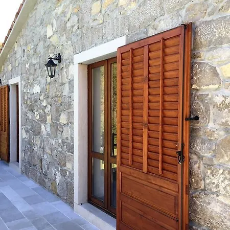 Summer & Winter Villa *